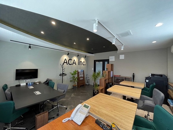 カフェのようなオフィス空間事例1