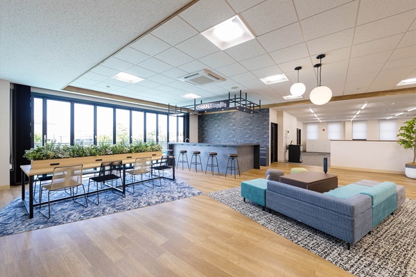 カフェのようなオフィス空間事例3